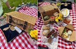 The Bees Country Kitchen Deluxe Hamper